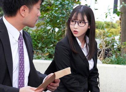 Em thư ký khám phá bí mật nóng bỏng khi cùng sếp đi công tác