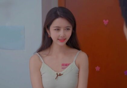 Sau khi khám phá sở thích của Yu Meng, cô bạn mới quen đã bị dồn vào tình huống khó xử