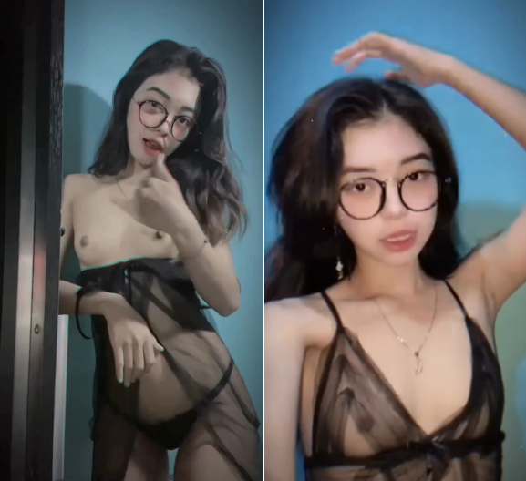 Em nhân viên mới ngoan nên bị sếp chiều hết nấc